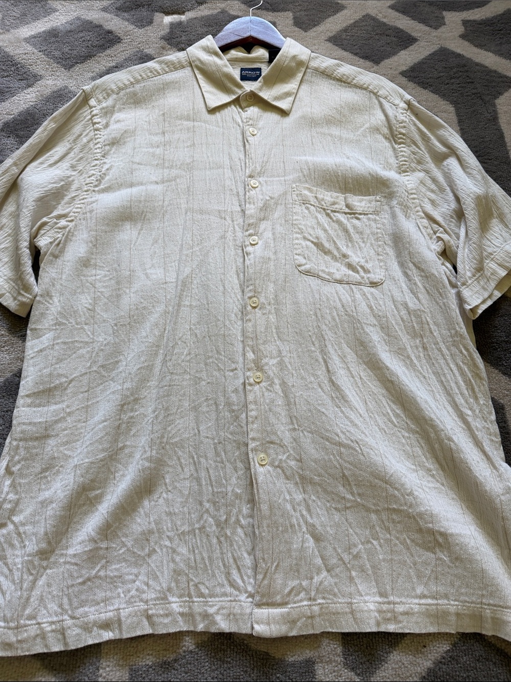 Men’s XL textured button up beige shirt